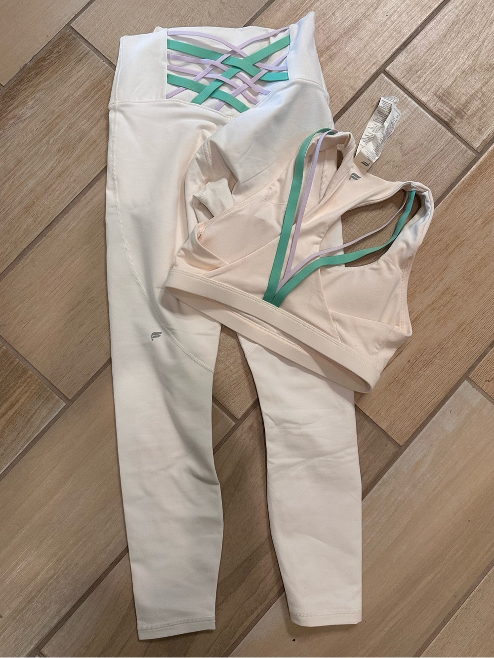 Fabletics white/Cream PowerHold Sports Bra leggings set